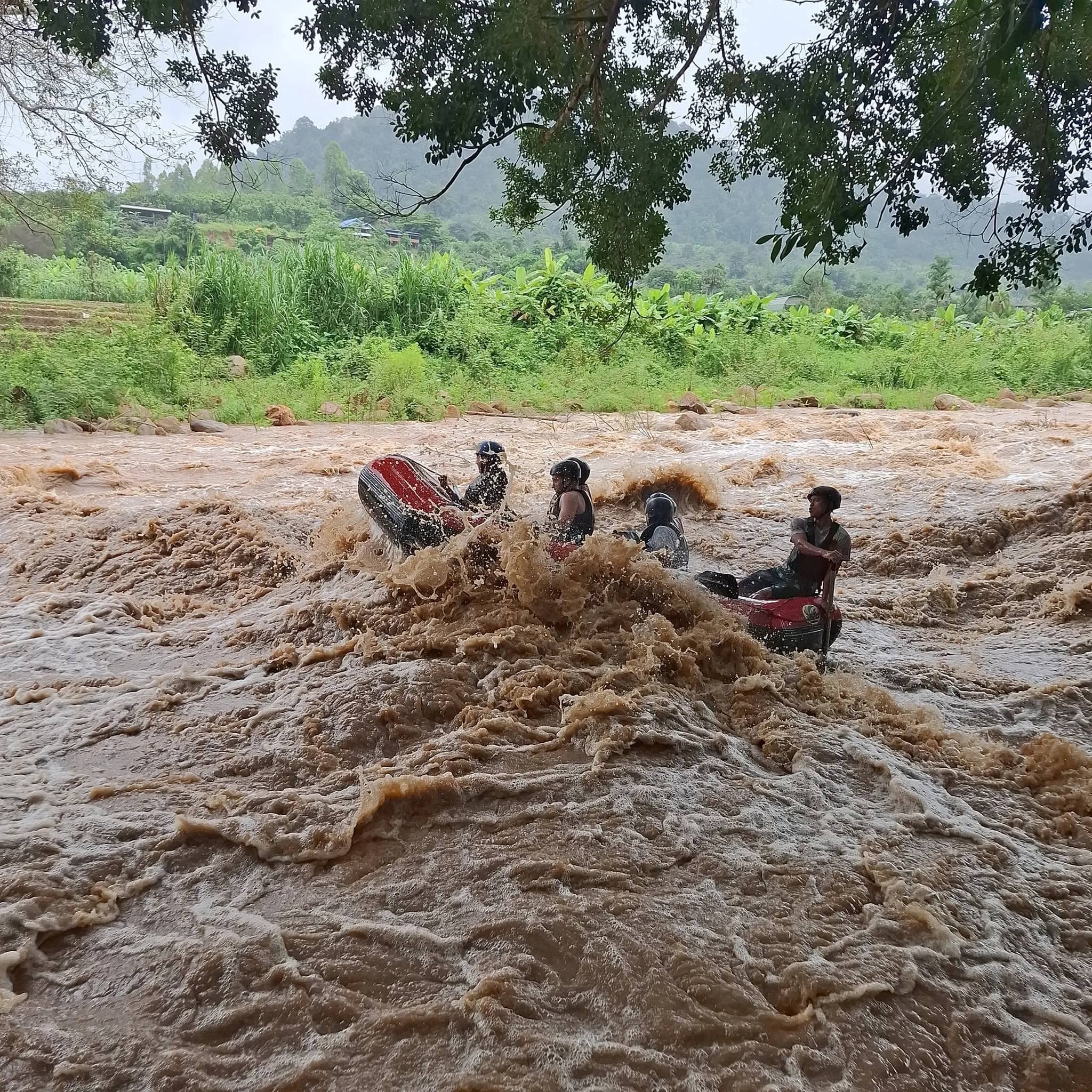 Half Day Whitewater Rafting (8km) - photo 4