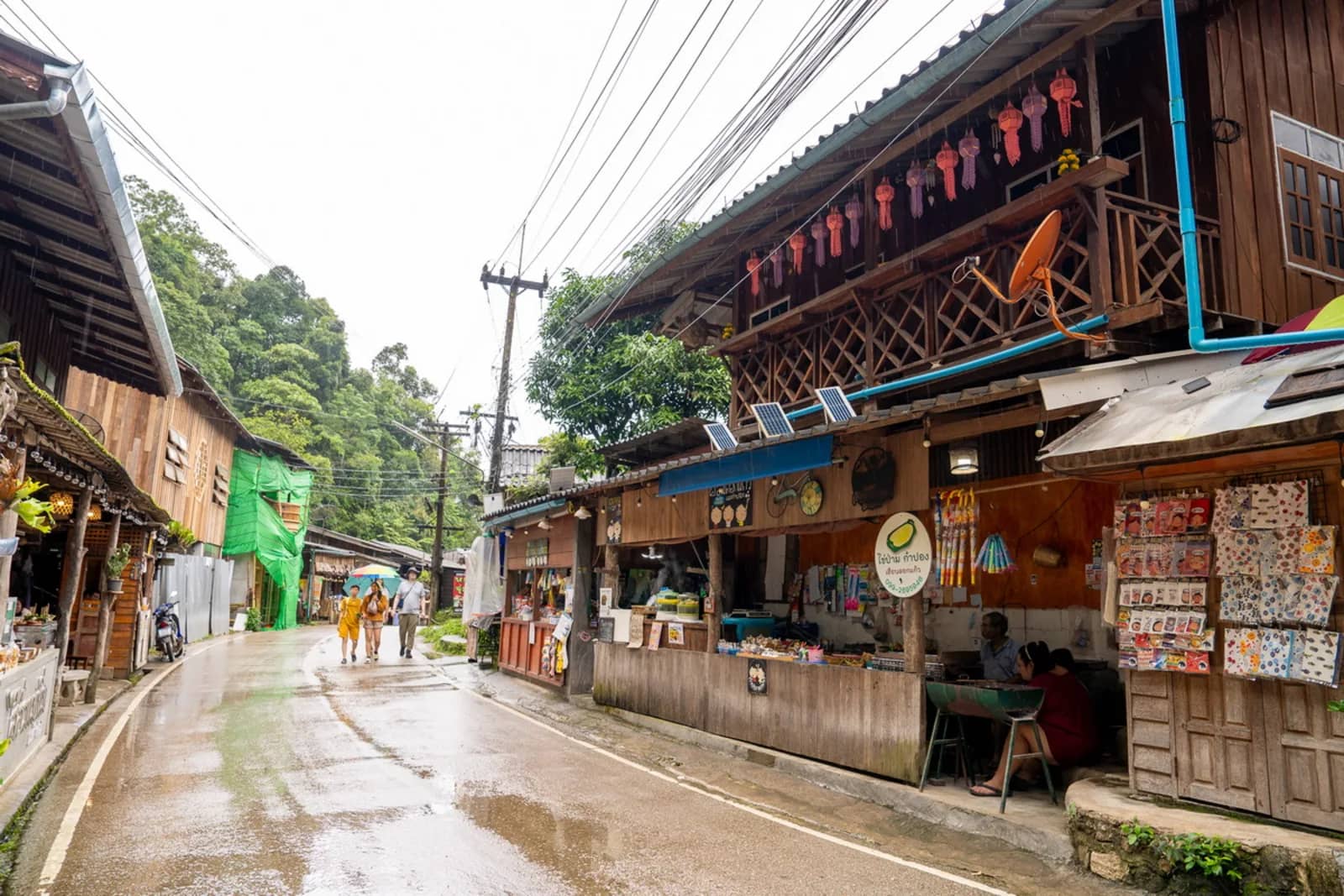 Mon Kuwen + Mae Kampong Village & San Kamphaeng Hot Springs - photo 8