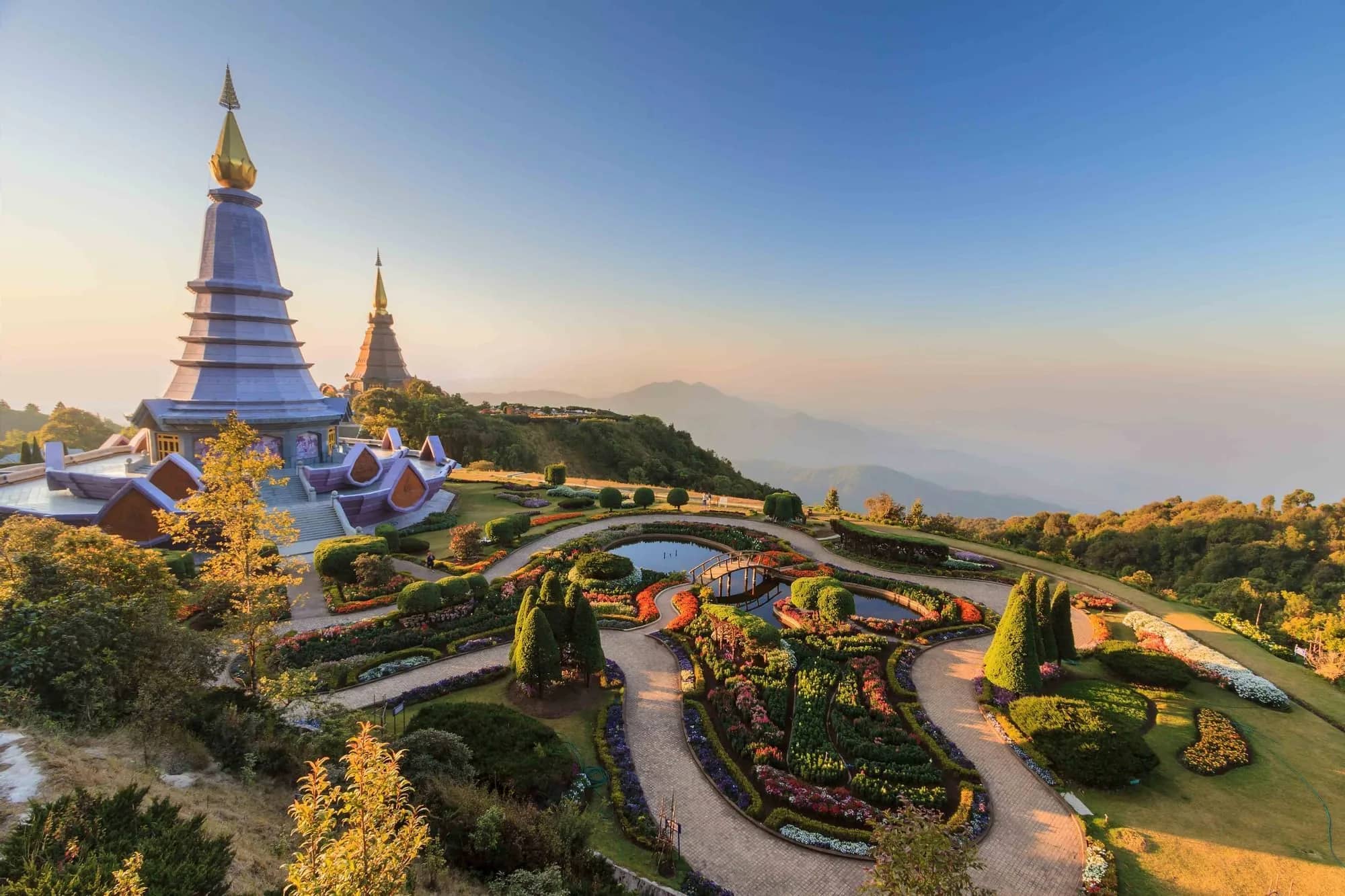 1 Day walking in the Doi Inthanon National Park & visit the Highest Peak of Doi Inthanon